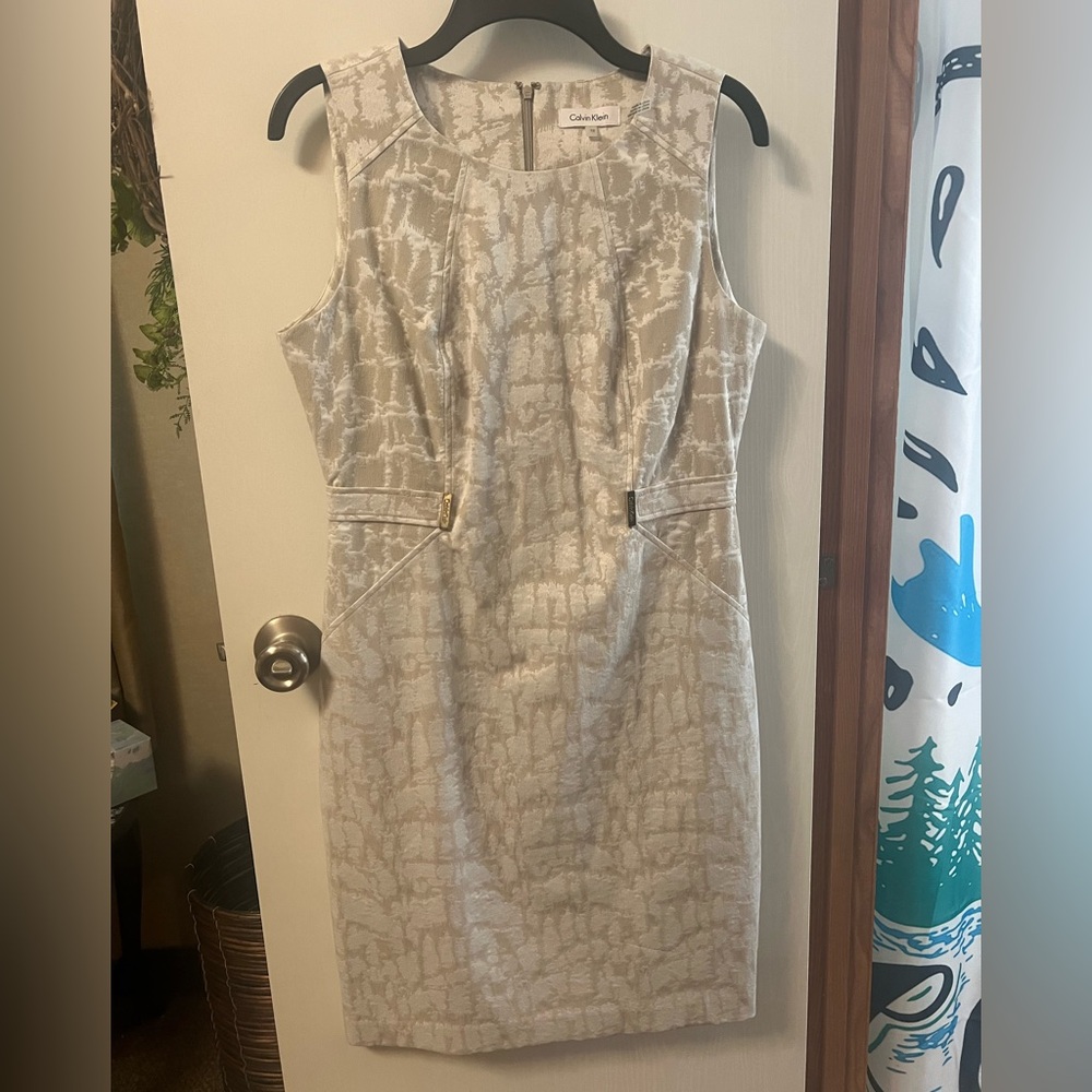 Calvin Klein Cream and Gray Textured Midi Dress